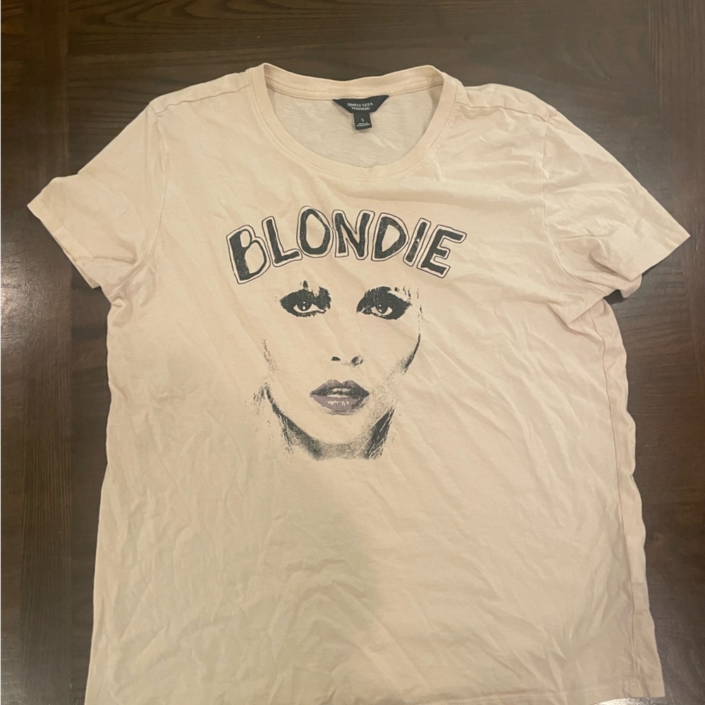 Blondie Vera Wang Medium T-Shirt